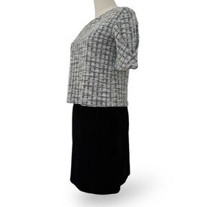 BANANA REPUBLIC Black and White Top Wm Sz XXSP‎ EUC Pleated Sleeves Crew Neck